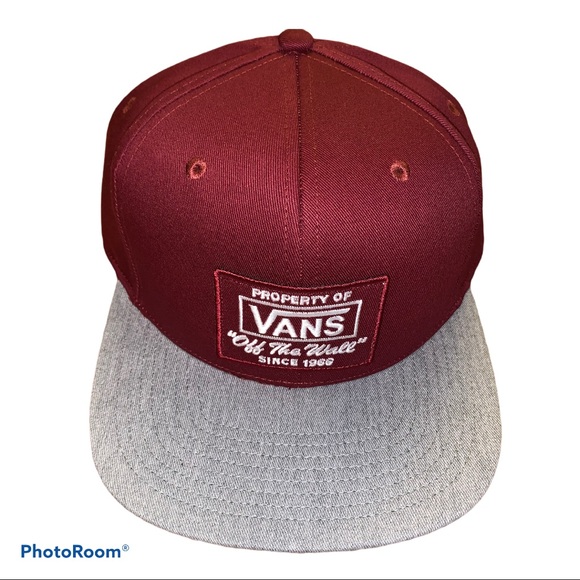 maroon vans hat